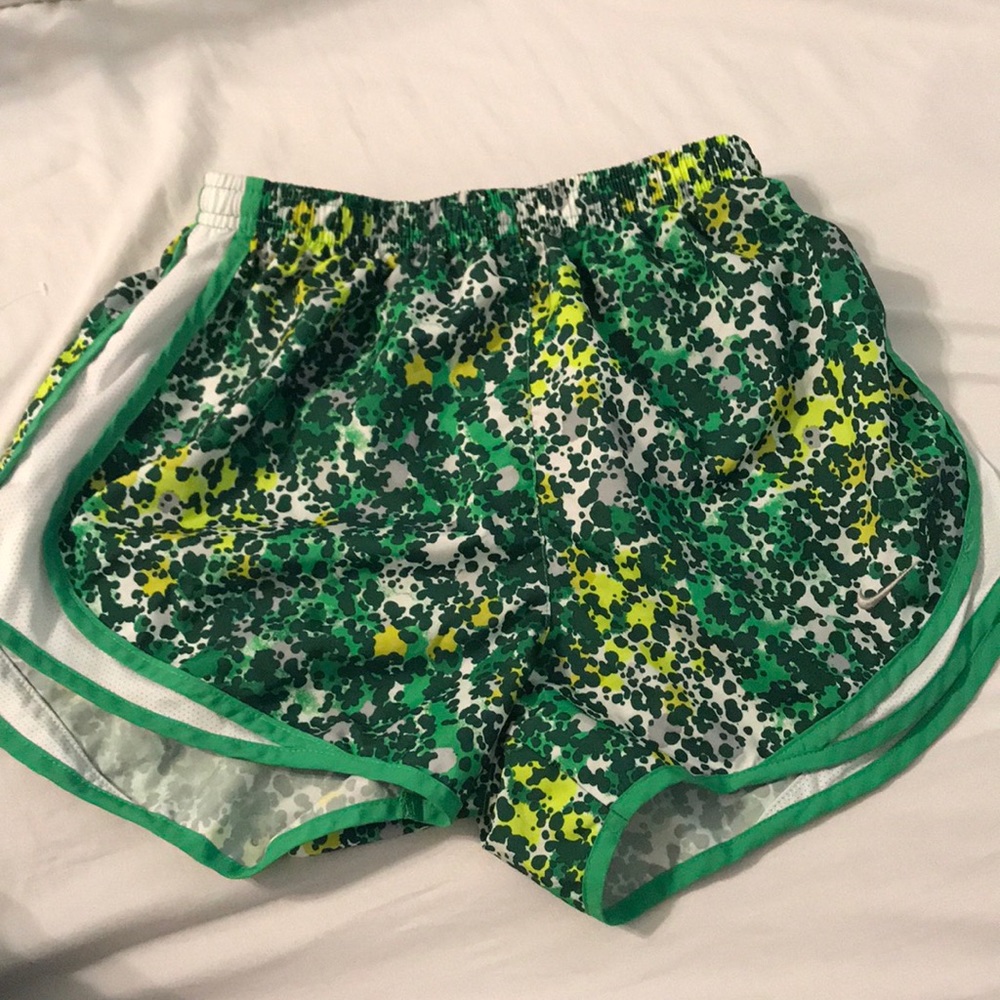 Splatter paint style Nike shorts